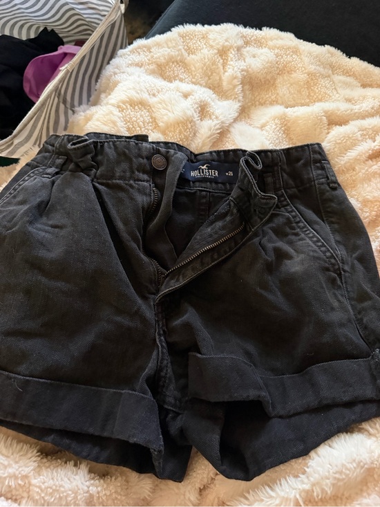 Hollister Pants - Hollister High-Waist Black Casual Cotton Shorts